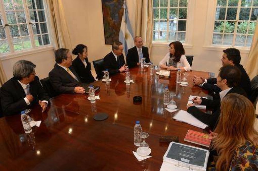 Cristina recibi� a los directivos de la firma japonesa Mitsubishi Corporation