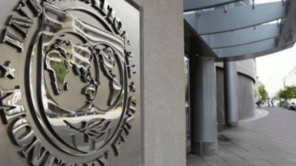 El FMI advirti� que Argentina suma "76 meses" de retraso en la revisi�n de su econom�a