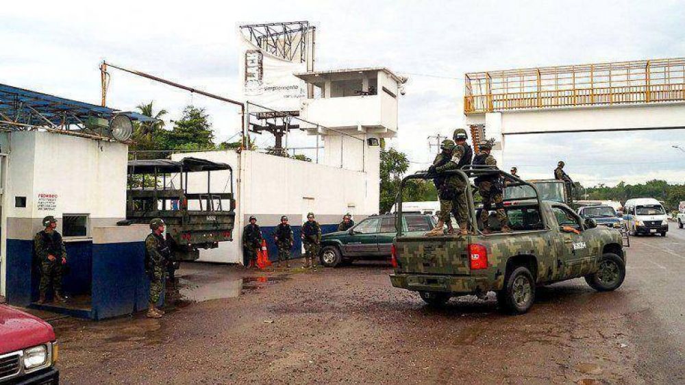Narcos se quedaban con un 10% del dinero estatal en Michoac�n