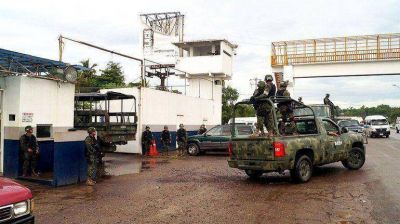 Narcos se quedaban con un 10% del dinero estatal en Michoac�n
