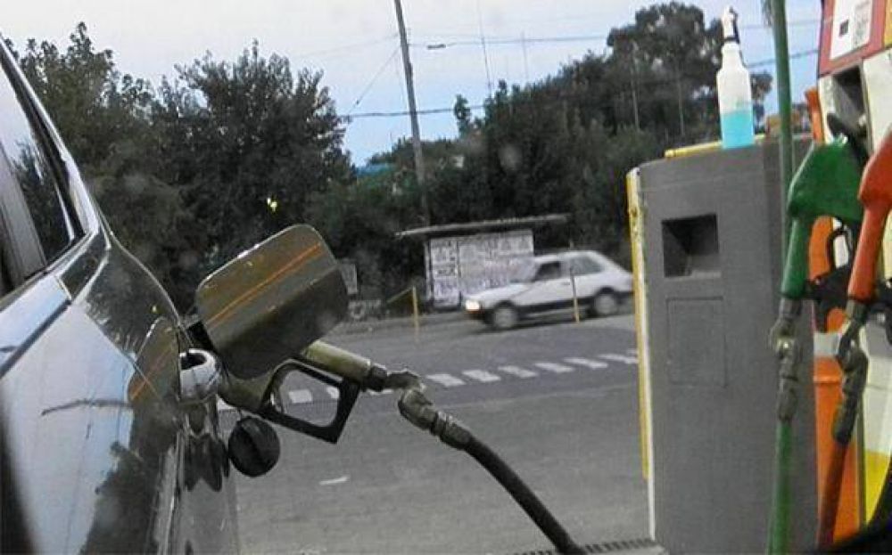 Le reclaman a la Defensor�a del Pueblo que vaya a la Justicia para frenar la Tasa a los Combustibles