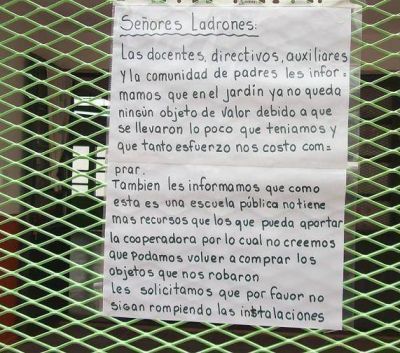 ROBAN EN ESTABLECIMIENTO EDUCATIVO Y LA DIRECTORA ESCRIBE CARTA A LOS LADRONES