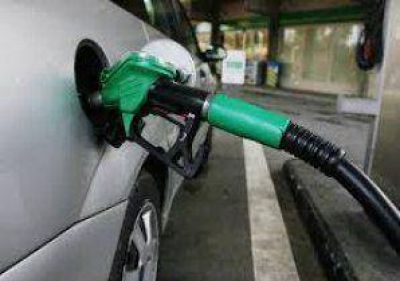 Intentan frenar la tasa sobre los combustibles