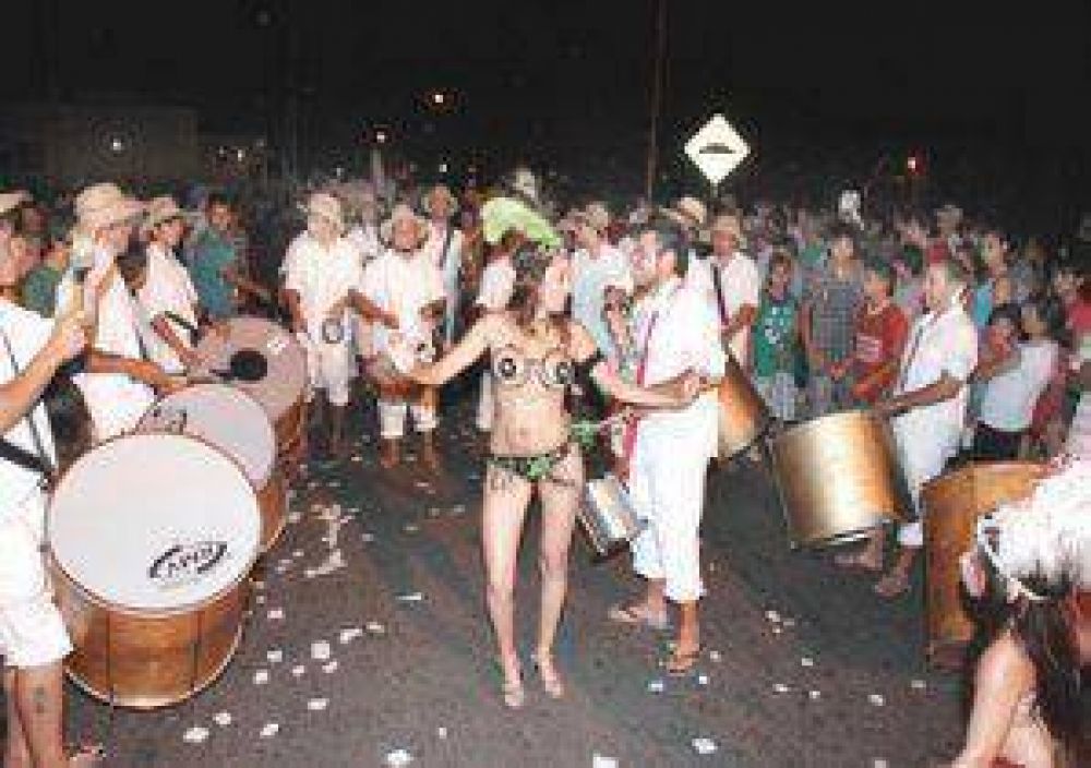 Carnavales gratuitos en barrios de Junn