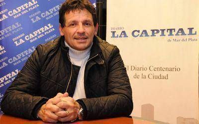 Curuchet respalda proyecto para erradicar violencia en el f�tbol