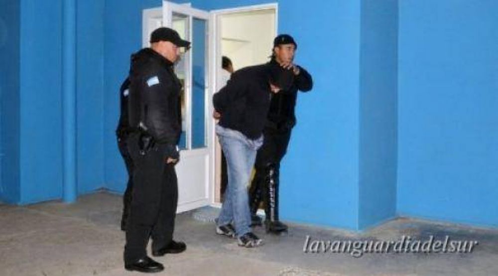 Detuvieron en el sur, a dos sindicalistas de la UOCRA de Bah�a Blanca con armas de fuego