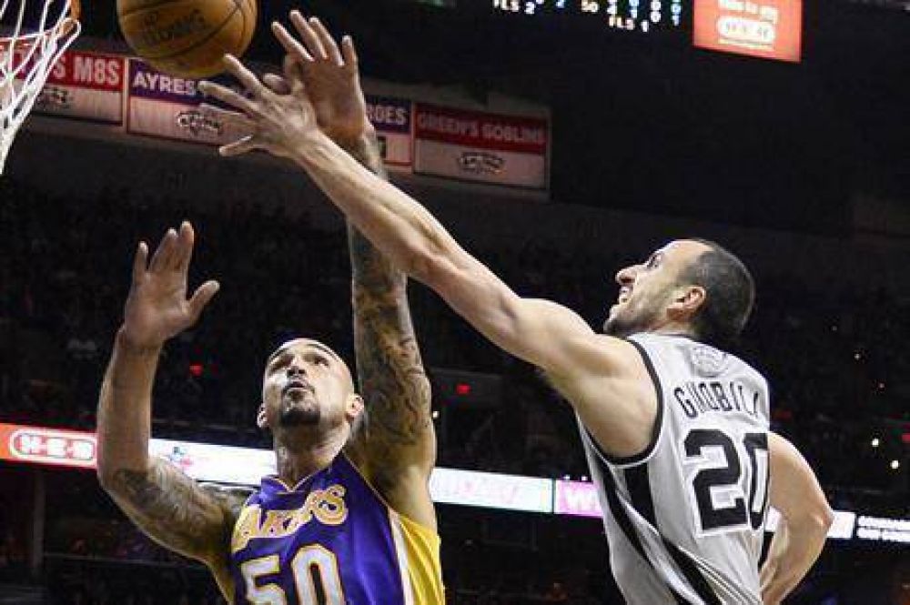 Los Spurs no dejaron dudas ante los Lakers