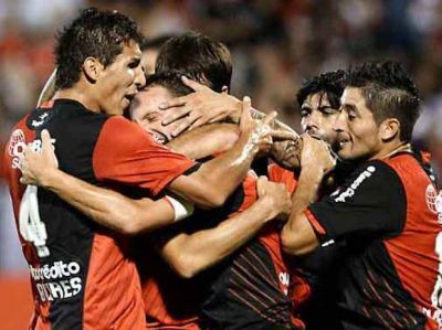 Ante Racing, Newell�s quiere dejar atr�s la derrota en Bah�a Blanca para ir por todo