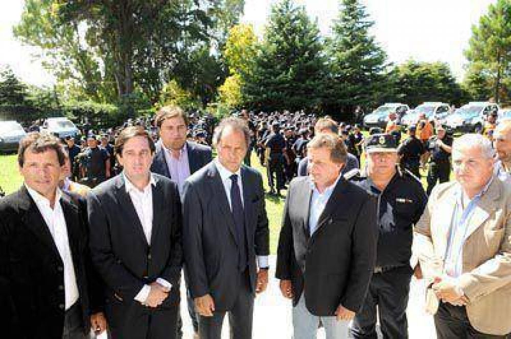 M�s de 200 polic�as reforzar�n el sistema de seguridad en la ciudad