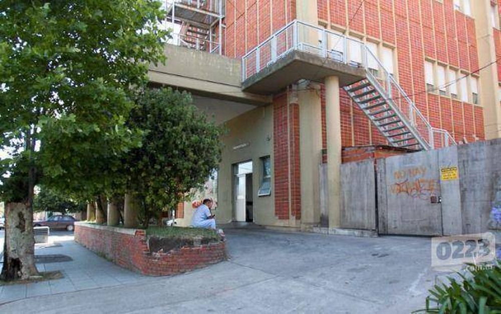 Nene de 3 a�os se cay� del carrito y un cami�n le aplast� el pie