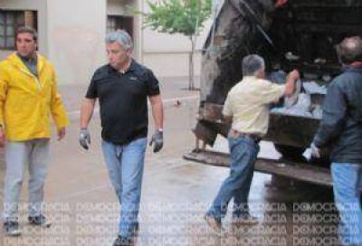 Chacabuco: intendente y funcionarios se encargaron de recolectar la basura
