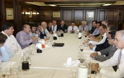 El intendente particip� de una reuni�n con el gobernador Scioli