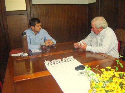El intendente Eduardo Bucca se reuni� con Alfredo Carretero, actual presidente de la UCR
