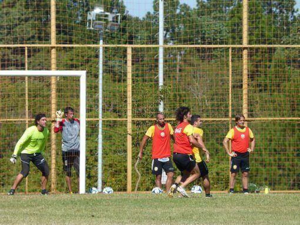 Crucero entrena pensando en el duelo con Douglas