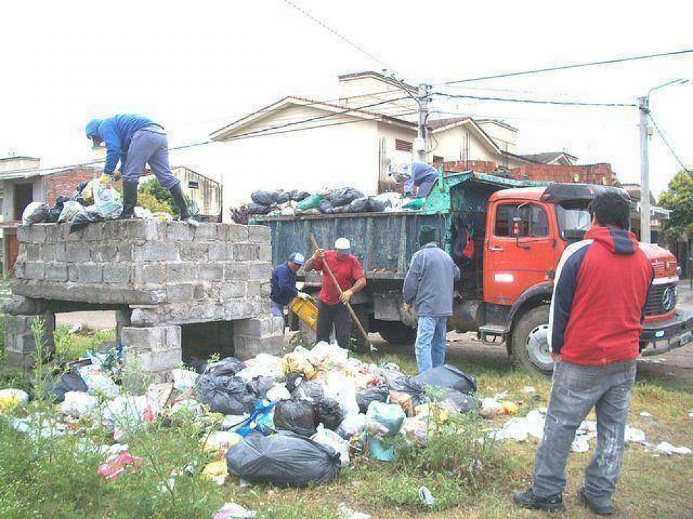 Cuarenta y ocho toneladas de basura se retiran diariamente de Alto Comedero