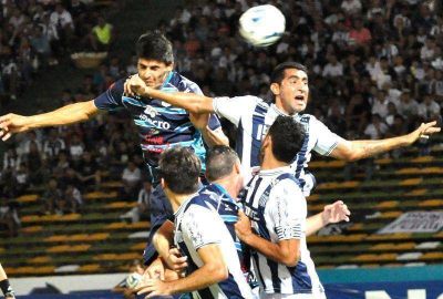 Gimnasia y Esgrima super� en C�rdoba a Talleres 1 -0
