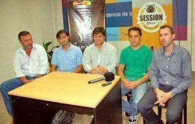 Fueron presentadas dos cervezas que se producen en Pergamino