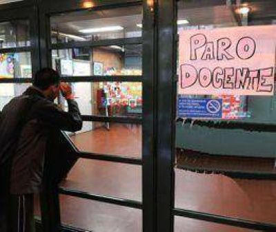 El Frente Gremial mantiene el paro  