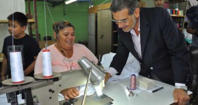 Beder Herrera resalt� el apoyo a los trabajadores para que puedan seguir con sus fuentes laborales