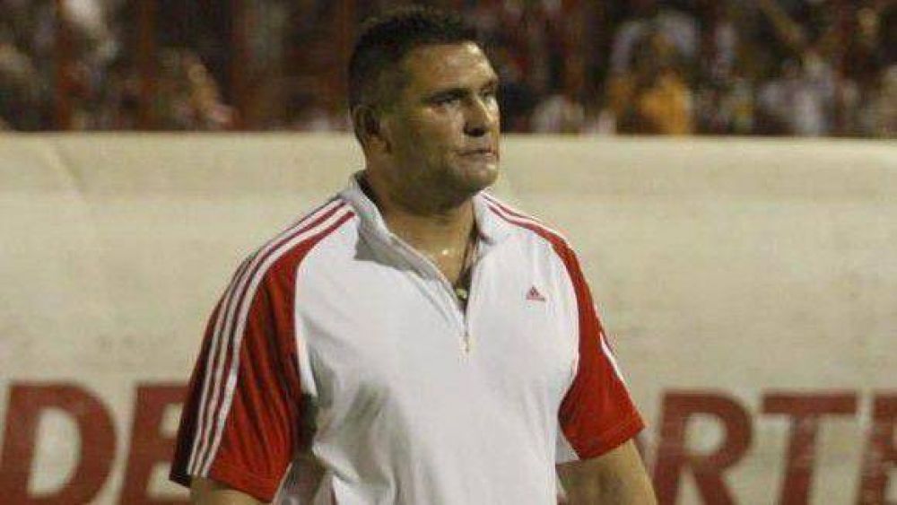 �Hay nerviosismo y miedo a perder�, asegur� el t�cnico Sialle