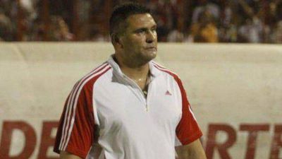 �Hay nerviosismo y miedo a perder�, asegur� el t�cnico Sialle
