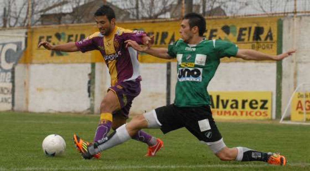 Villa Mitre sigue sin poder ganarle a Tiro: fue 0 a 0 en el Fortn