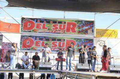 M�sica, f�tbol, juegos y gran cantidad de donaciones por los evacuados de San Juan