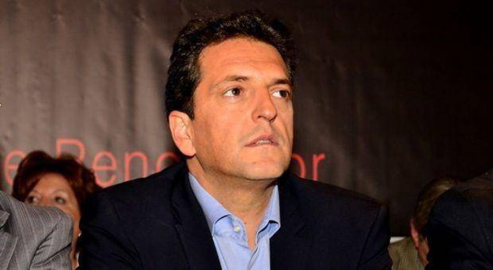 Massa pidi� que se retome inmediatamente la paritaria docente y que sea televisada