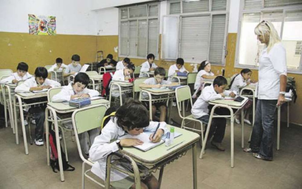 La Justicia dispuso la suspensi�n de sanciones contra los docentes