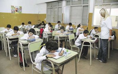 La Justicia dispuso la suspensi�n de sanciones contra los docentes
