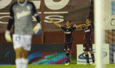 Lan�s derrot� a Quilmes y va por la punta del torneo