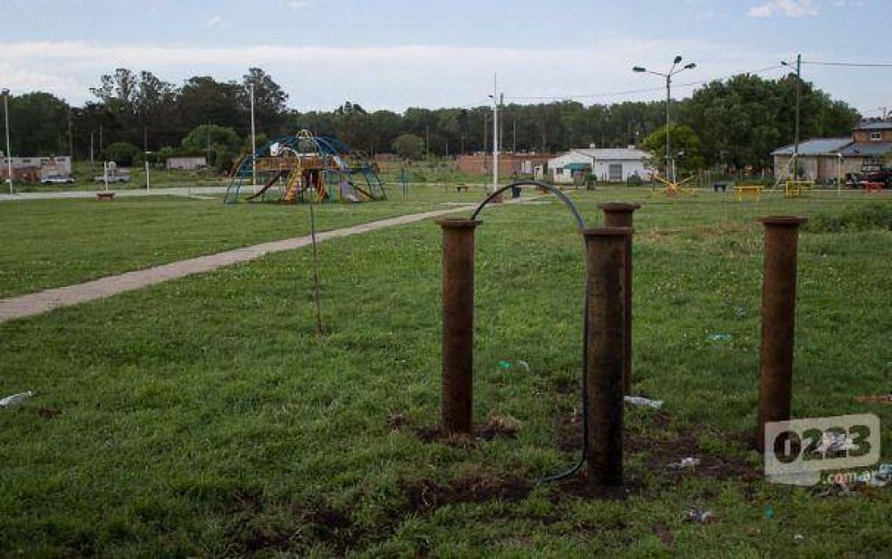 Los vecinos de Santa Rosa del Mar ya tienen luz