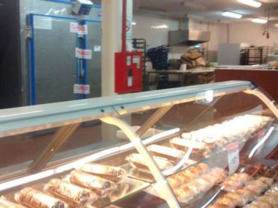 Clausuraron un sector de la panader�a del supermercado Walmart