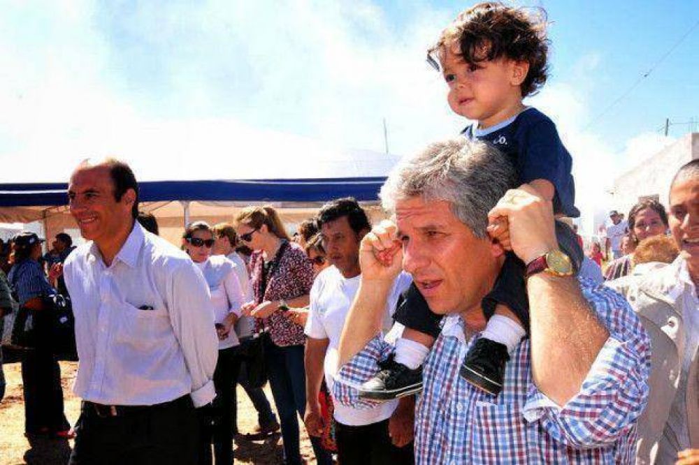 El s�bado comienza la construcci�n de viviendas para 250 familias