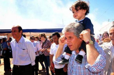 El s�bado comienza la construcci�n de viviendas para 250 familias
