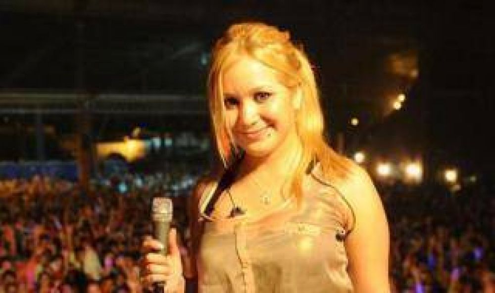 Comenz� la venta de entradas para el recital de Karina en Jun�n
