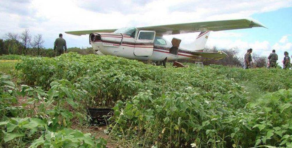 Procesan por contrabando a los detenidos por la avioneta