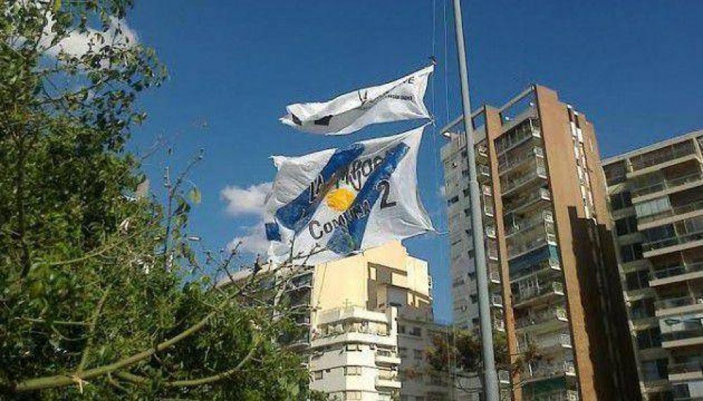 Una bandera enfrenta al Pro y La C�mpora