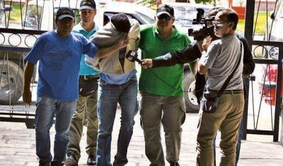 Claudio Gil, sorprendido por la muerte de su madre