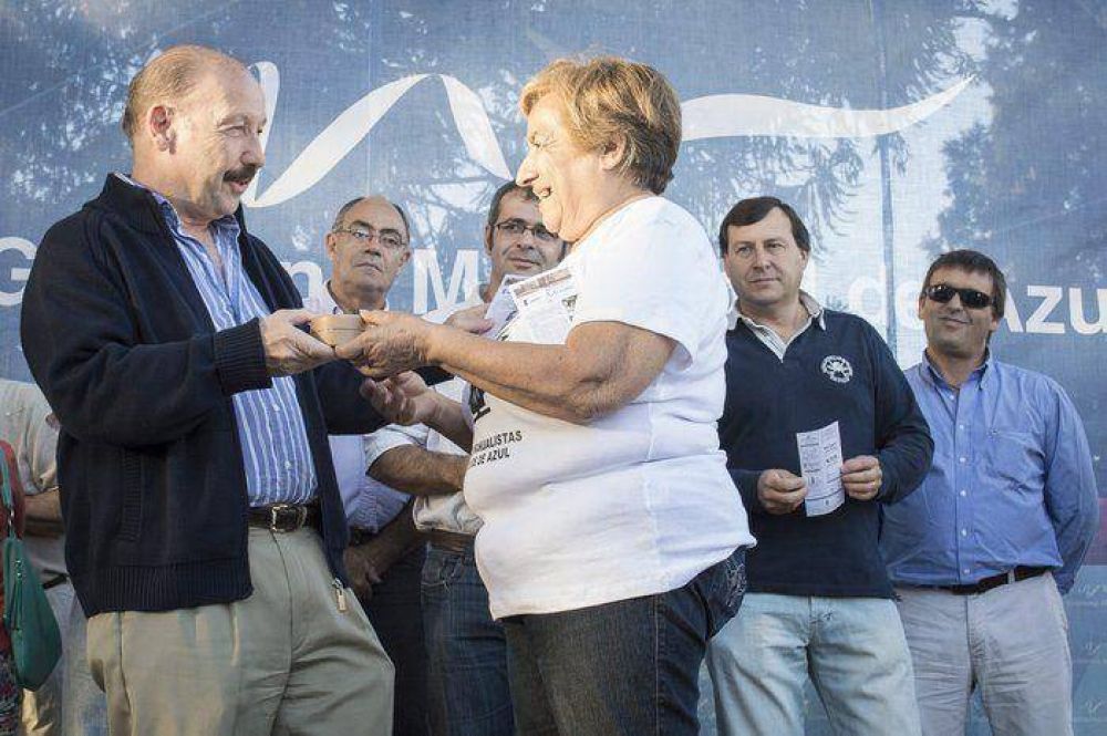 Inza particip� de la XV Fiesta Feria de Artesanos