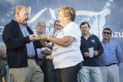 Inza particip� de la XV Fiesta Feria de Artesanos