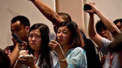 Tragedia en Malasia: �Por qu� los pasajeros del avi�n desaparecido no utilizaron sus celulares?