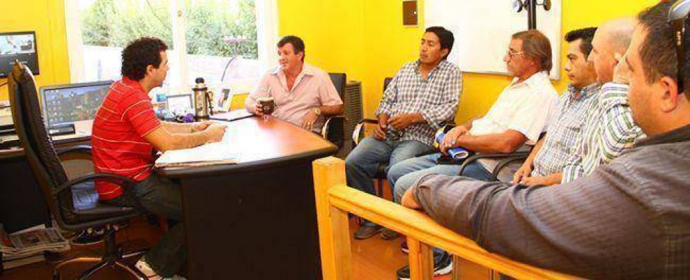 Taxistas de Trelew se reunieron con Korn para reiterar el pedido de aumento de tarifas