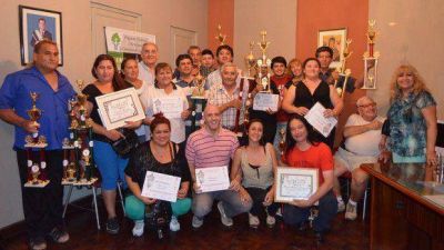 Termas: se realiz� la entrega de los premios de los Corsos 2014