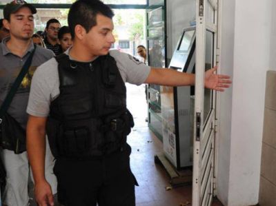 El sindicato m�dico exige detectores de metales en la puerta de hospitales