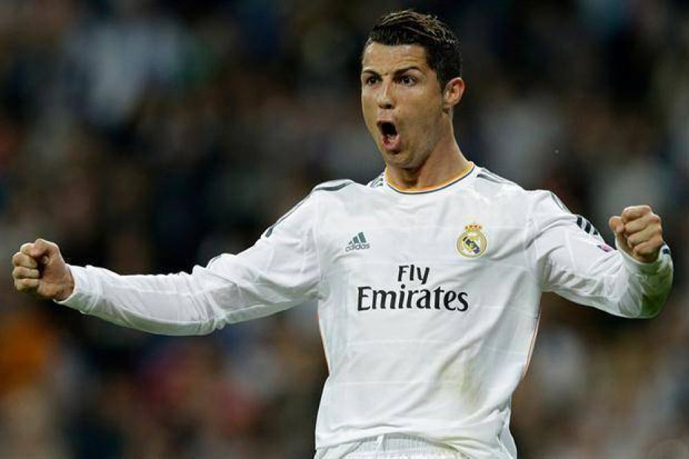 Cristiano Ronaldo acecha a Lionel Messi y Real Madrid ya est� en cuartos de final de la Champions League