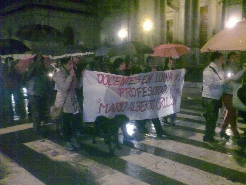 Los docentes autoconvocados se manifestaron en el casco cntrico