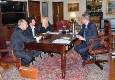 EL GOBIERNO PRESENT� PROYECTO PARA INSTALAR UN CENTRO DE REPARACI�N DE AVIONES EN LA BASE A�REA DE CHAMICAL