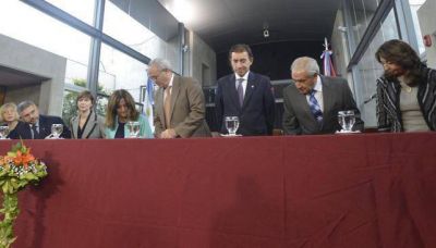 Con cr�ticas a la Corte, empez� el a�o judicial