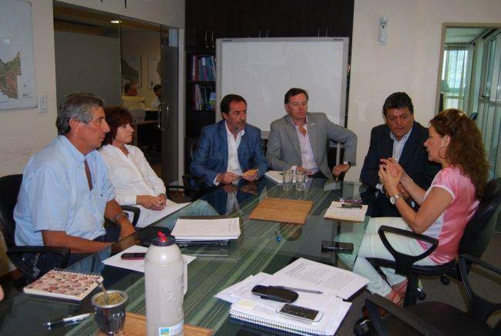 Quintana acord� una agenda de trabajo en reuni�n con el vicepresidente del SENASA